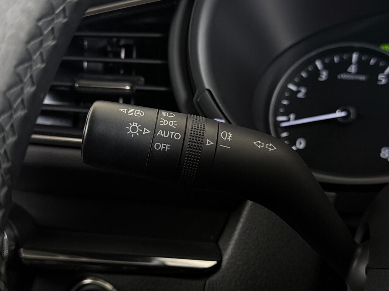 Mazda CX-30 thumbnail Misc Controls