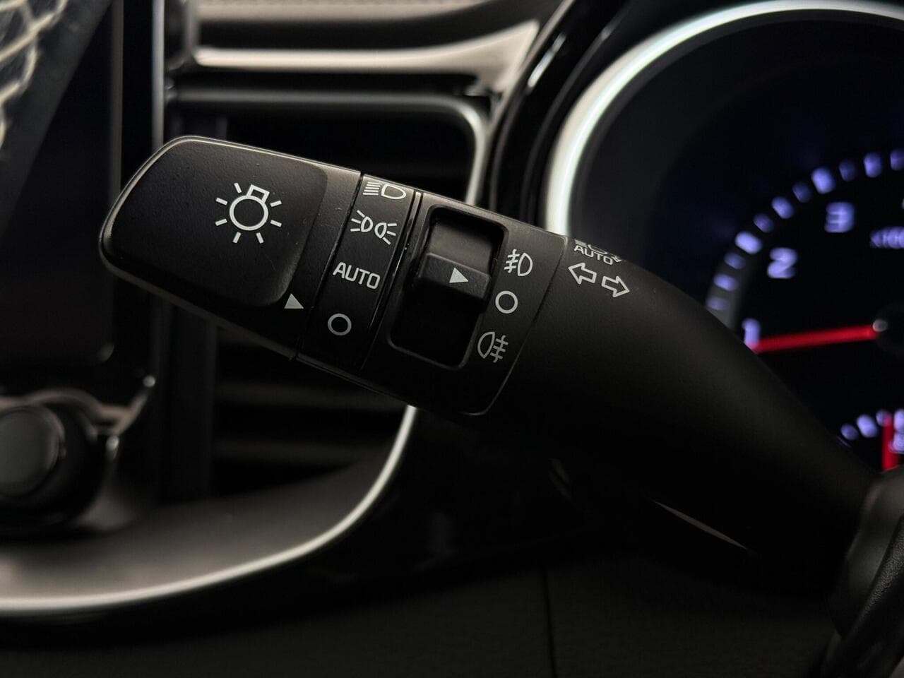 Kia Ceed thumbnail Misc Controls
