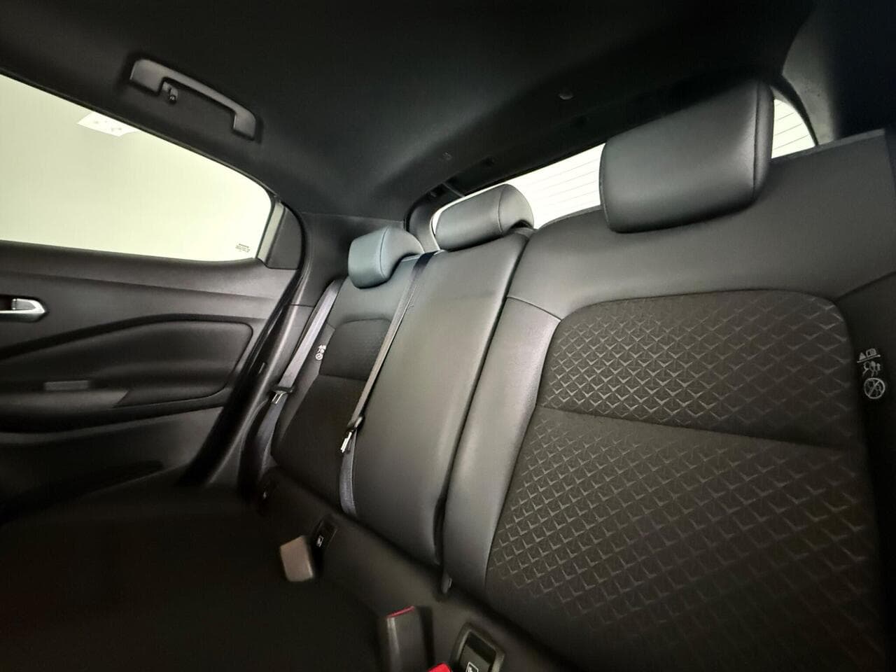 Nissan Juke thumbnail Seats Rear