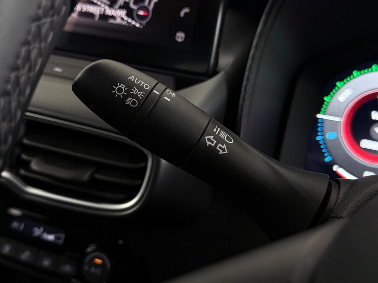 Nissan Juke thumbnail Misc Controls