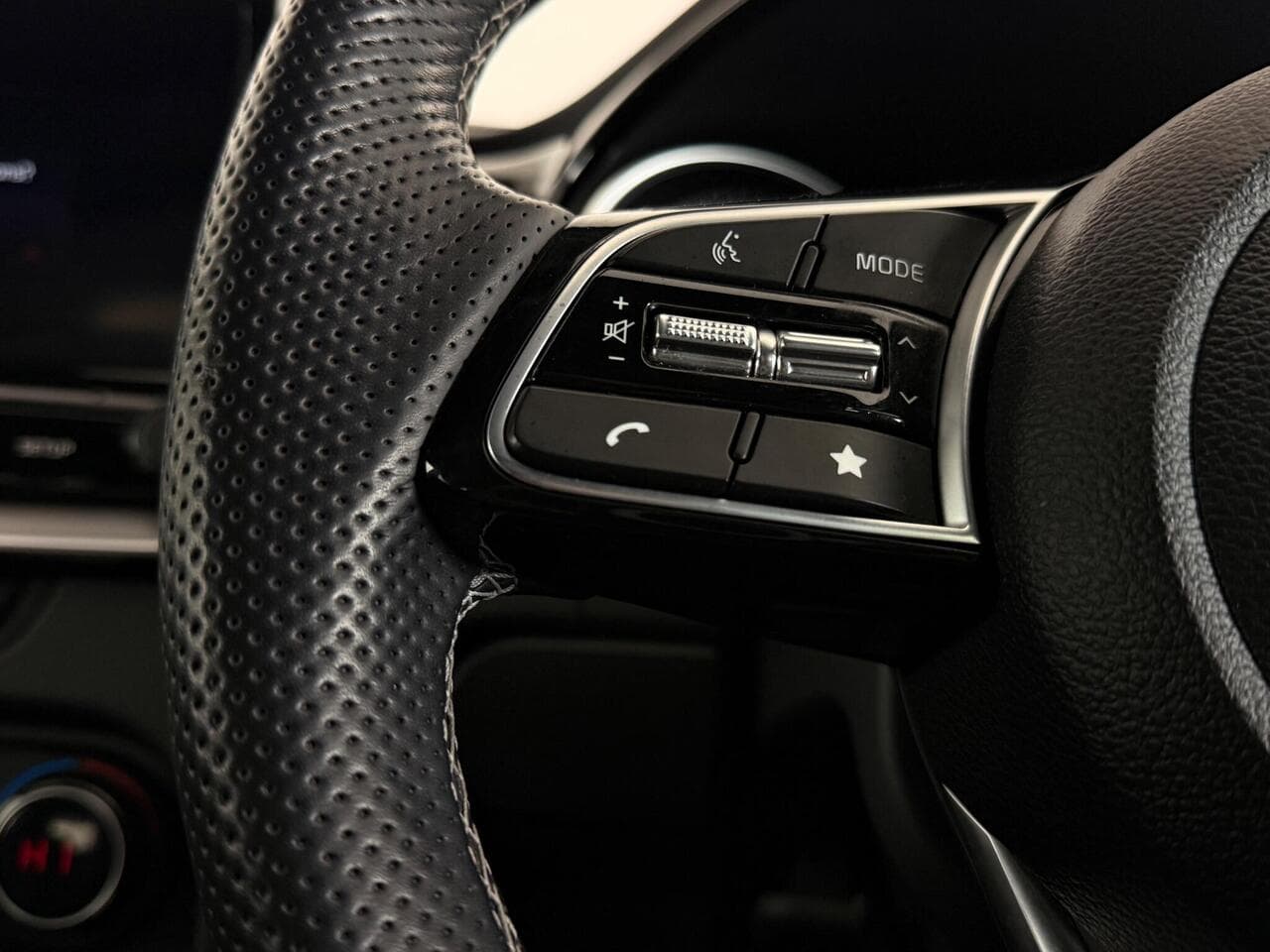 Kia Ceed thumbnail Misc Controls