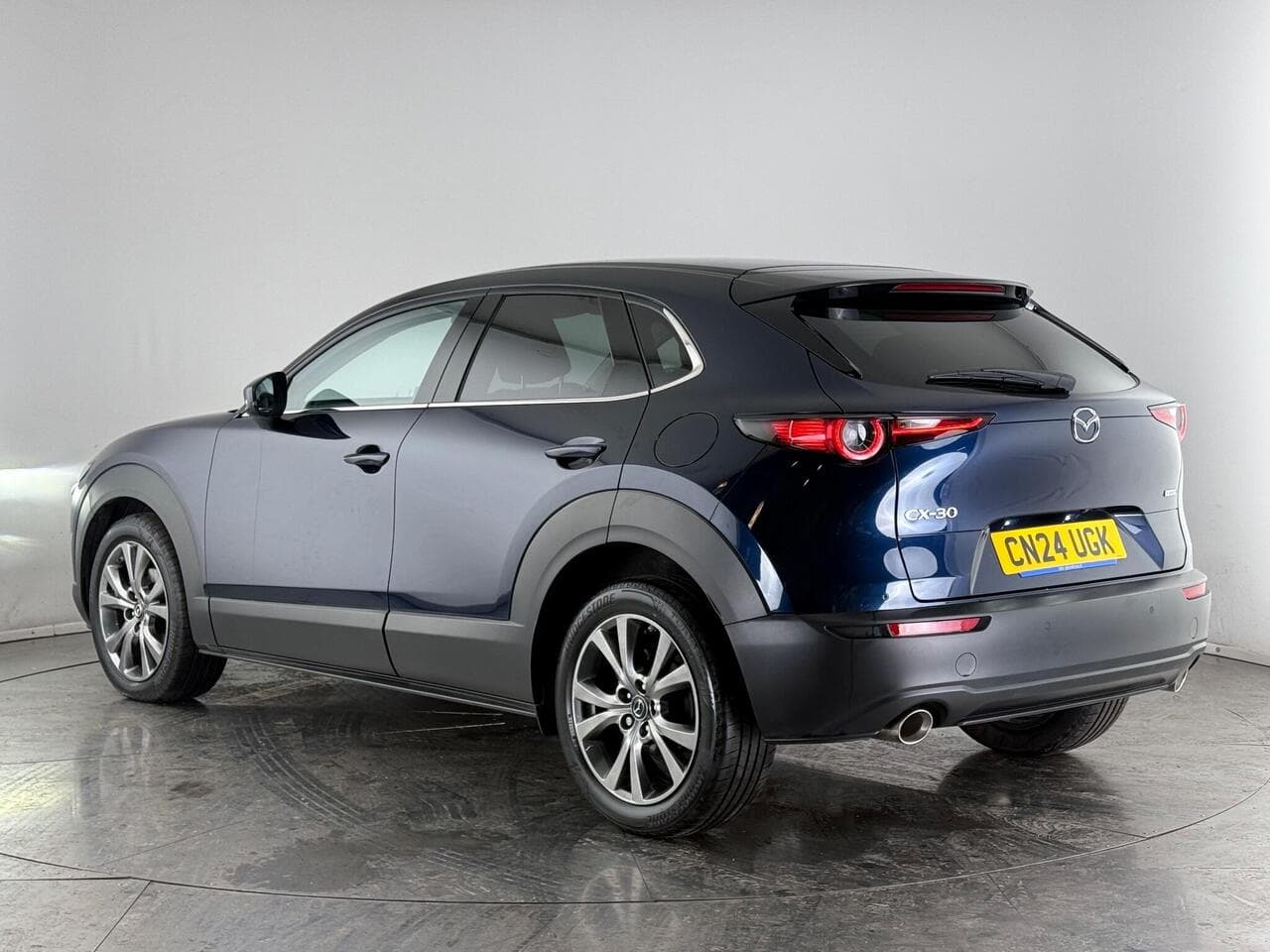 Mazda CX-30 thumbnail Rear Left