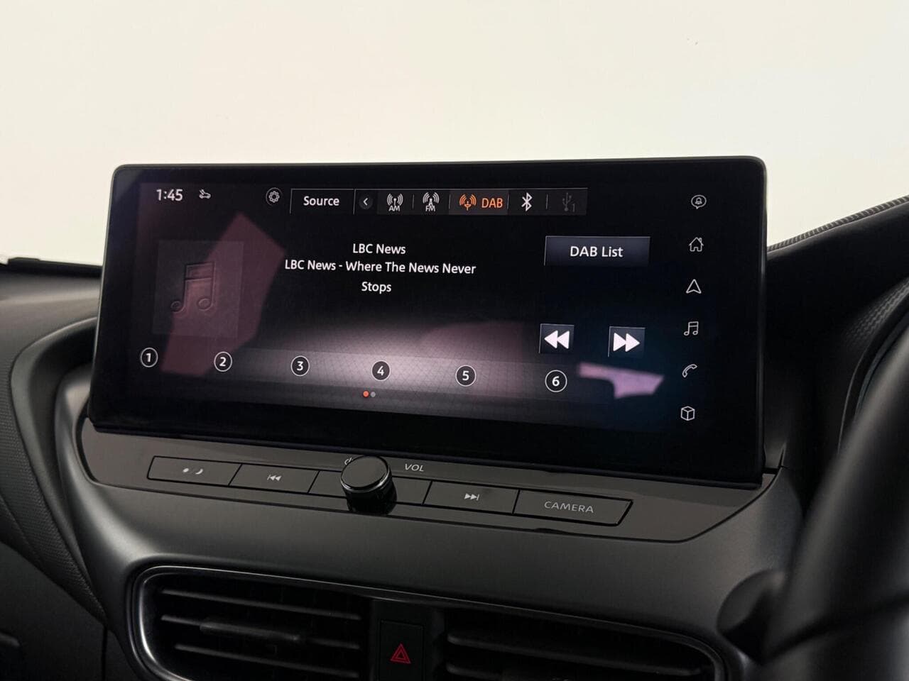 Nissan Juke thumbnail Infotainment System