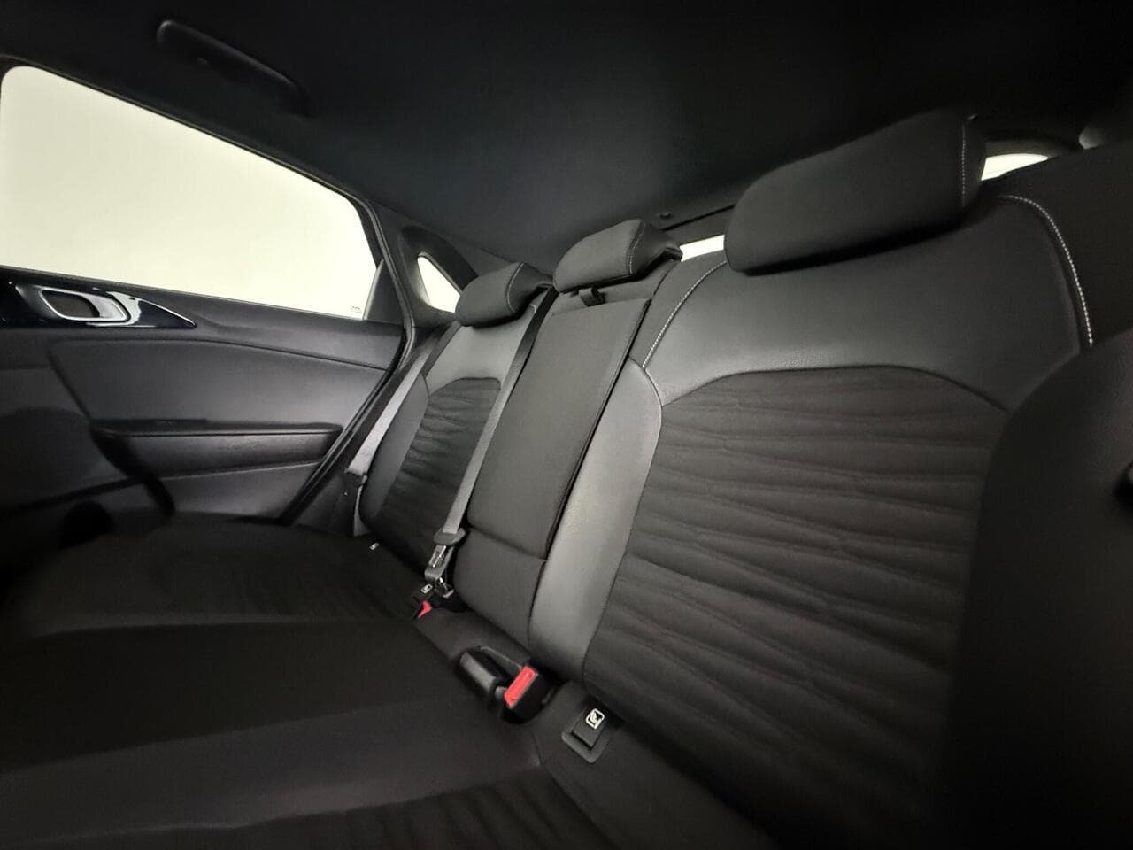 Kia Ceed thumbnail Seats Rear