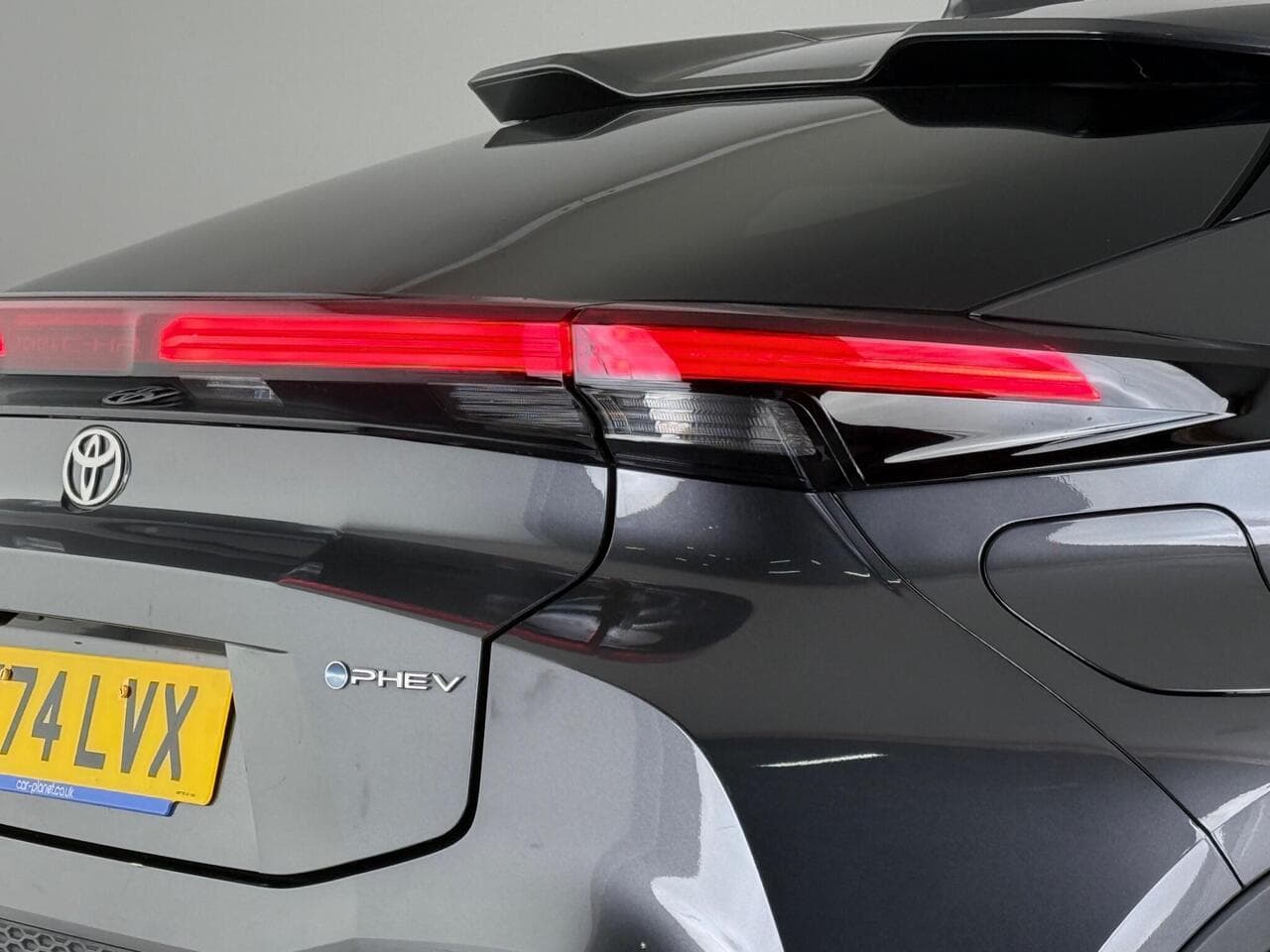 Toyota C-HR thumbnail Lights Rear