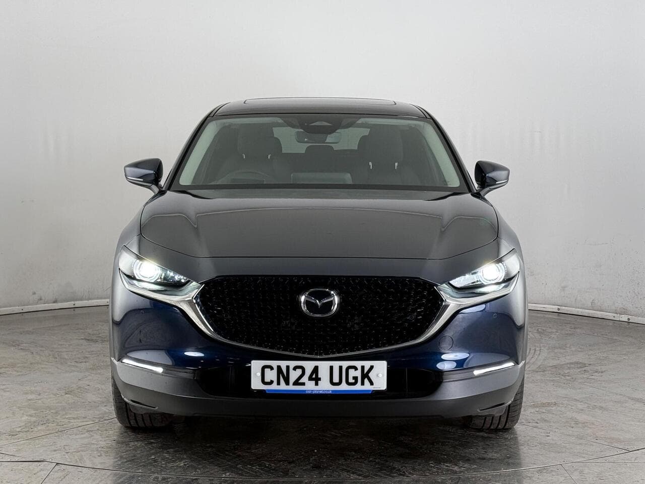 Mazda CX-30 thumbnail Front