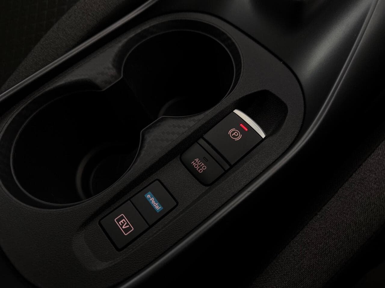 Nissan Juke thumbnail Misc Controls