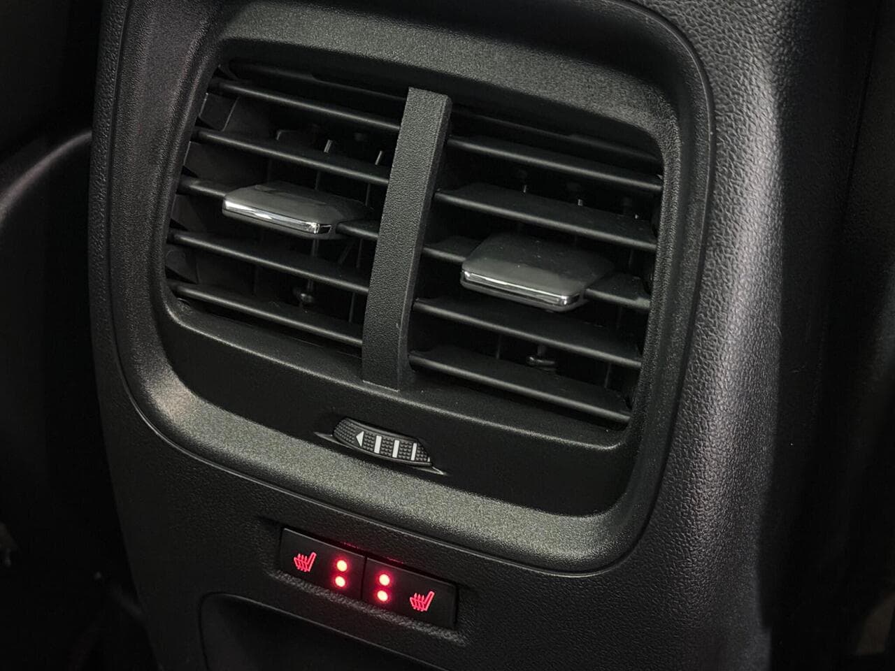 Ford Kuga thumbnail Misc Controls