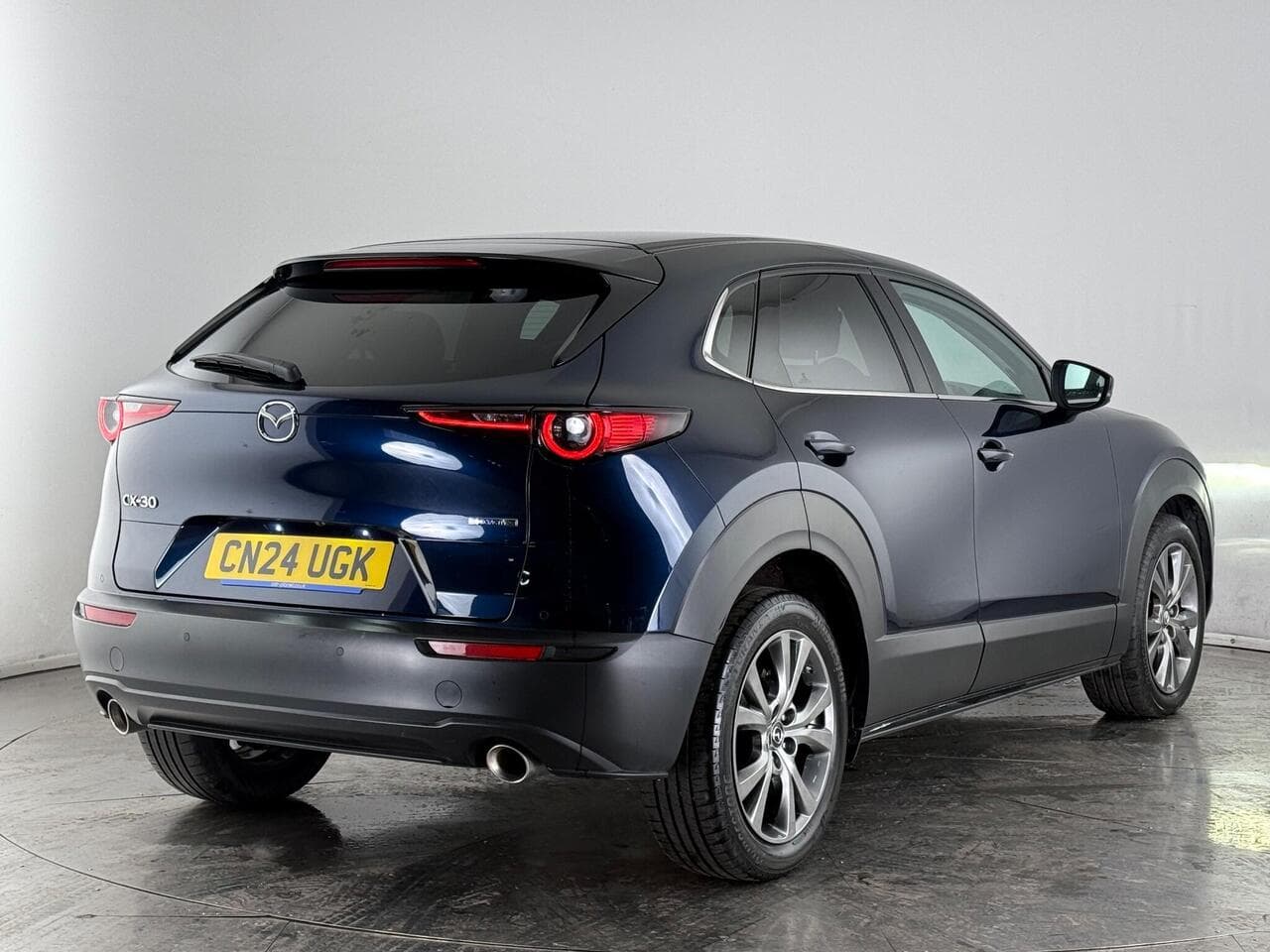 Mazda CX-30 thumbnail Rear Right